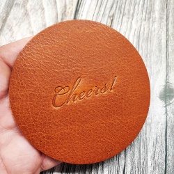 Комплект подложки за чаши от естествена кожа „CHEERS” 6+1 с поставка